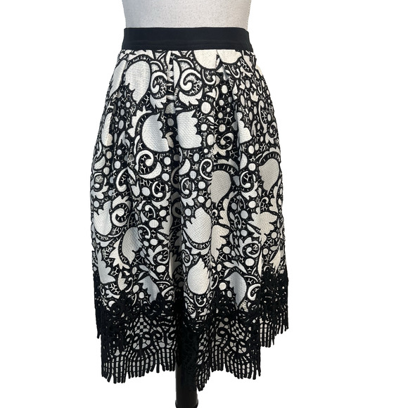 Ann Taylor Skirt sz 4 Black White Floral Lace Knee Full Wedding Cocktail Formal - Picture 1 of 8